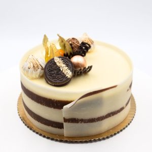 Tort czekoladowo-malinowy