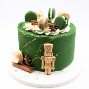 Tort świąteczny dziadek do orzechów - 1,20 kg, czekoladowo-orzechowy